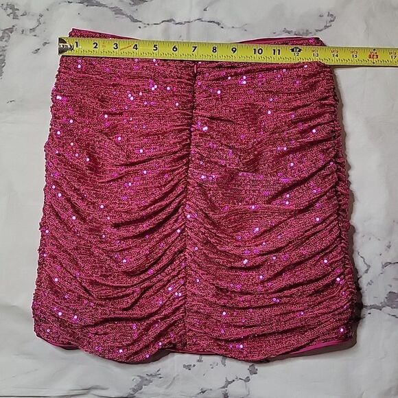 DO+BE Berry Pink Sequin Viola Mini Skirt - Picture 5 of 5
